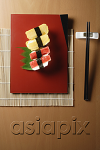 AsiaPix - 4 pieces of sushi, kanikama and tamago nigiri