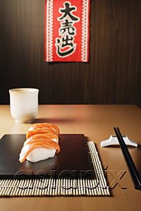 AsiaPix - 4 pieces of salmon sushi, nigiri