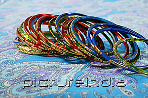 PictureIndia - Multi-coloured bangles