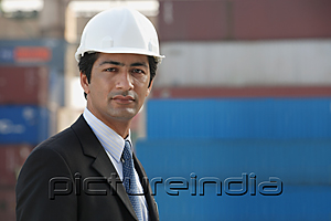 PictureIndia - Man with helmet looking at camera